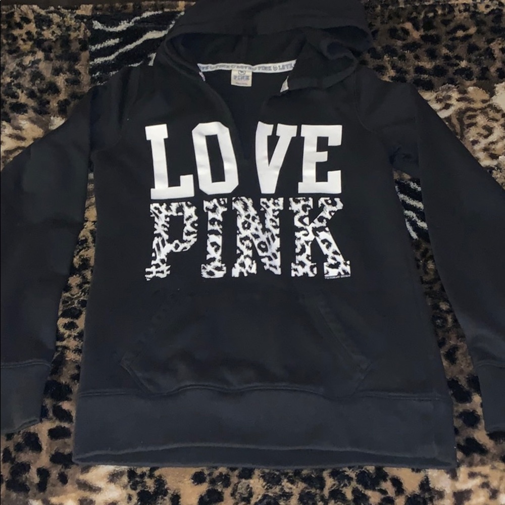 (SOLD) VS PINK LEOPARD PRINT VNECK PULLOVER HOODIE